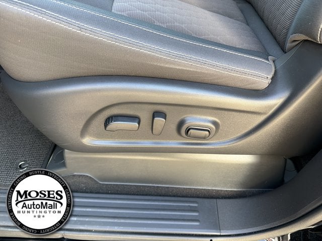 2024 Nissan Titan XD SV