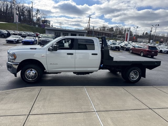 2024 RAM 3500 Chassis Cab SLT