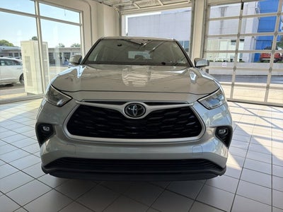 2020 Toyota Highlander LE