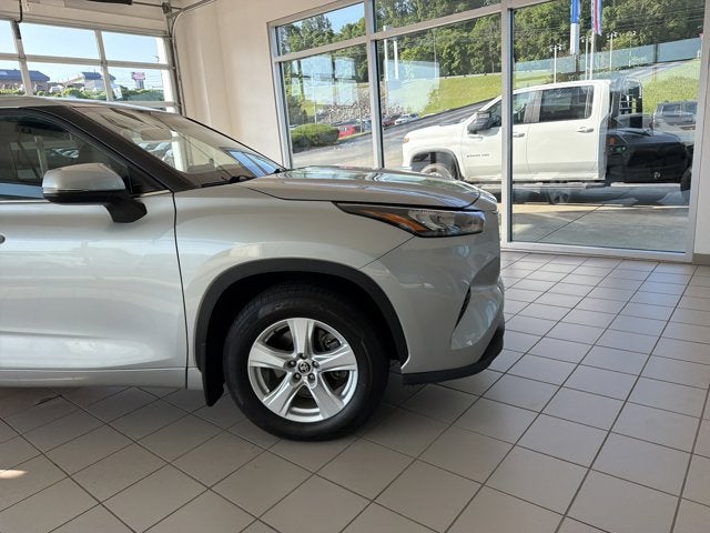 2020 Toyota Highlander LE