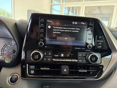 2020 Toyota Highlander LE
