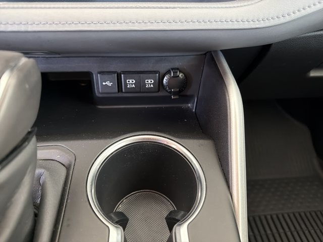 2020 Toyota Highlander LE