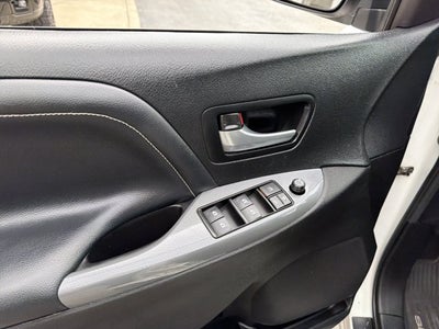 2018 Toyota Sienna BASE