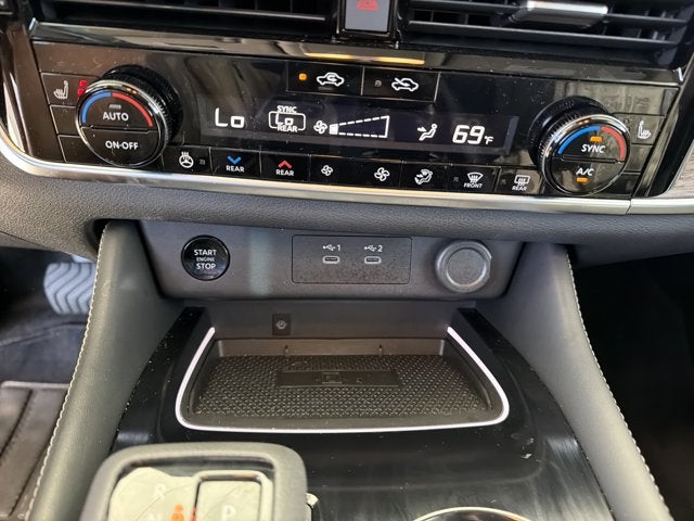2025 Nissan Rogue Platinum