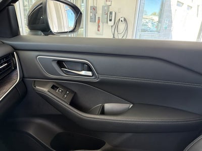 2025 Nissan Rogue Platinum