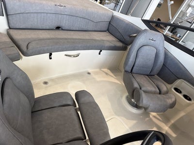 2021 STINGRAY 198LX 198LX