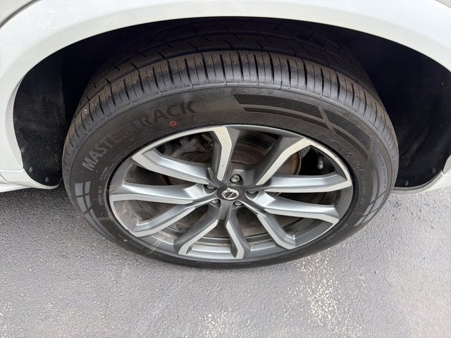 2019 Volvo XC90 Momentum