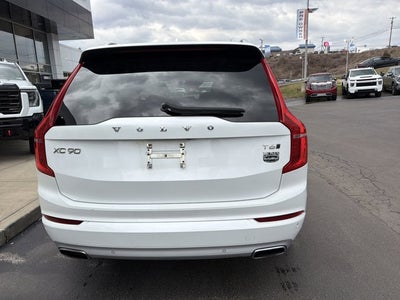 2019 Volvo XC90 Momentum