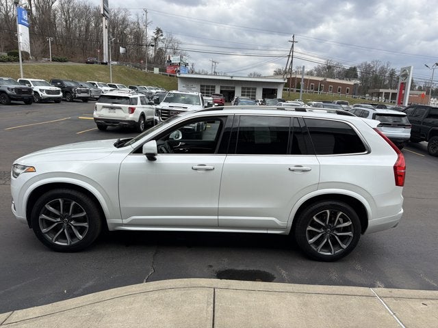 2019 Volvo XC90 Momentum