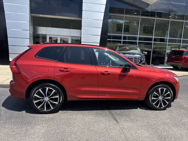 2023 Volvo XC60 Ultimate Dark Theme